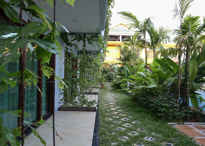 Chheng Hotel 4*